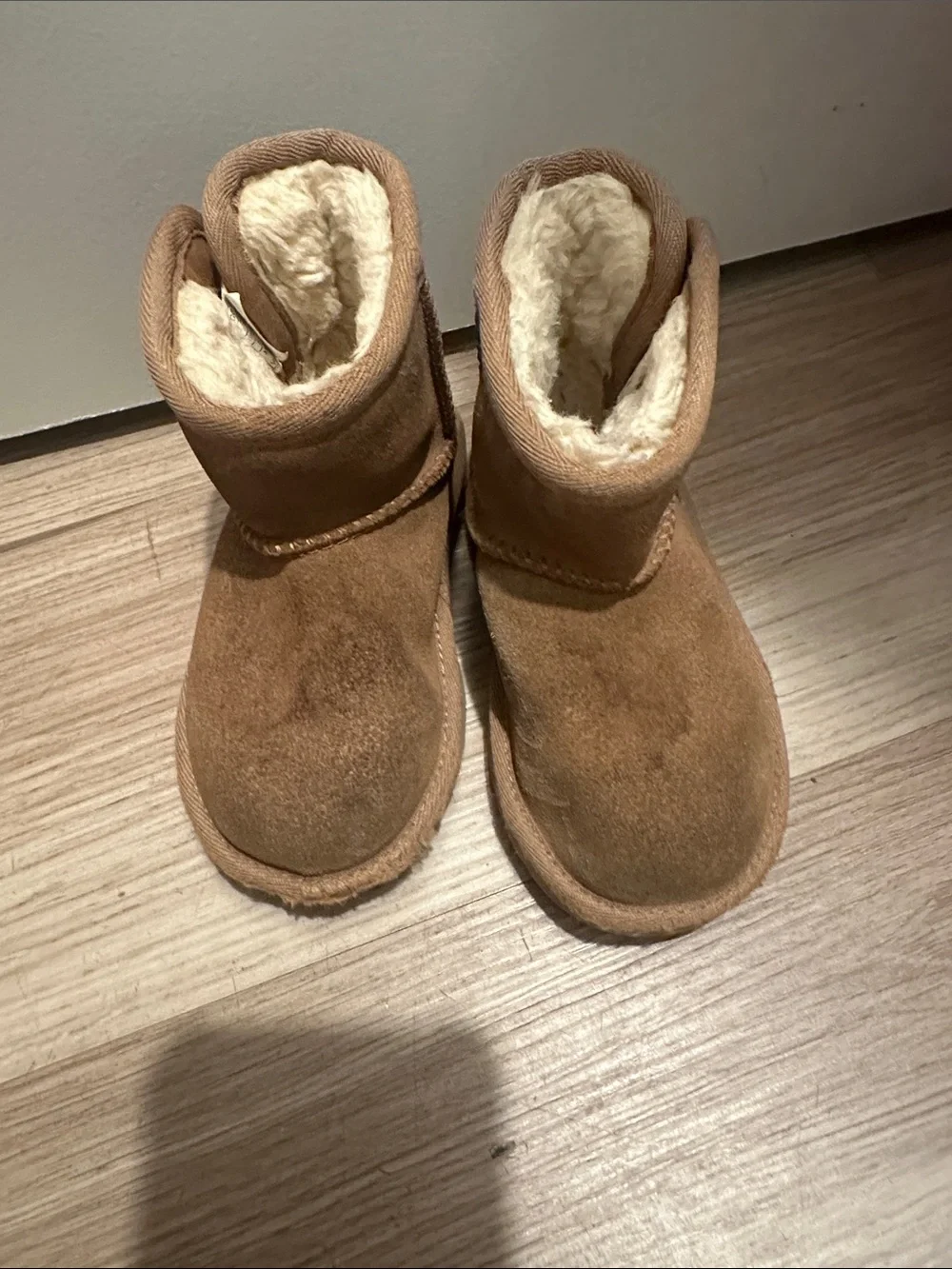 UGG Kids Chestnut Genuine Shearling-Lined Classic Boots